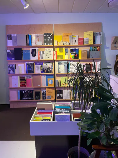 Bibliotek & läsrum